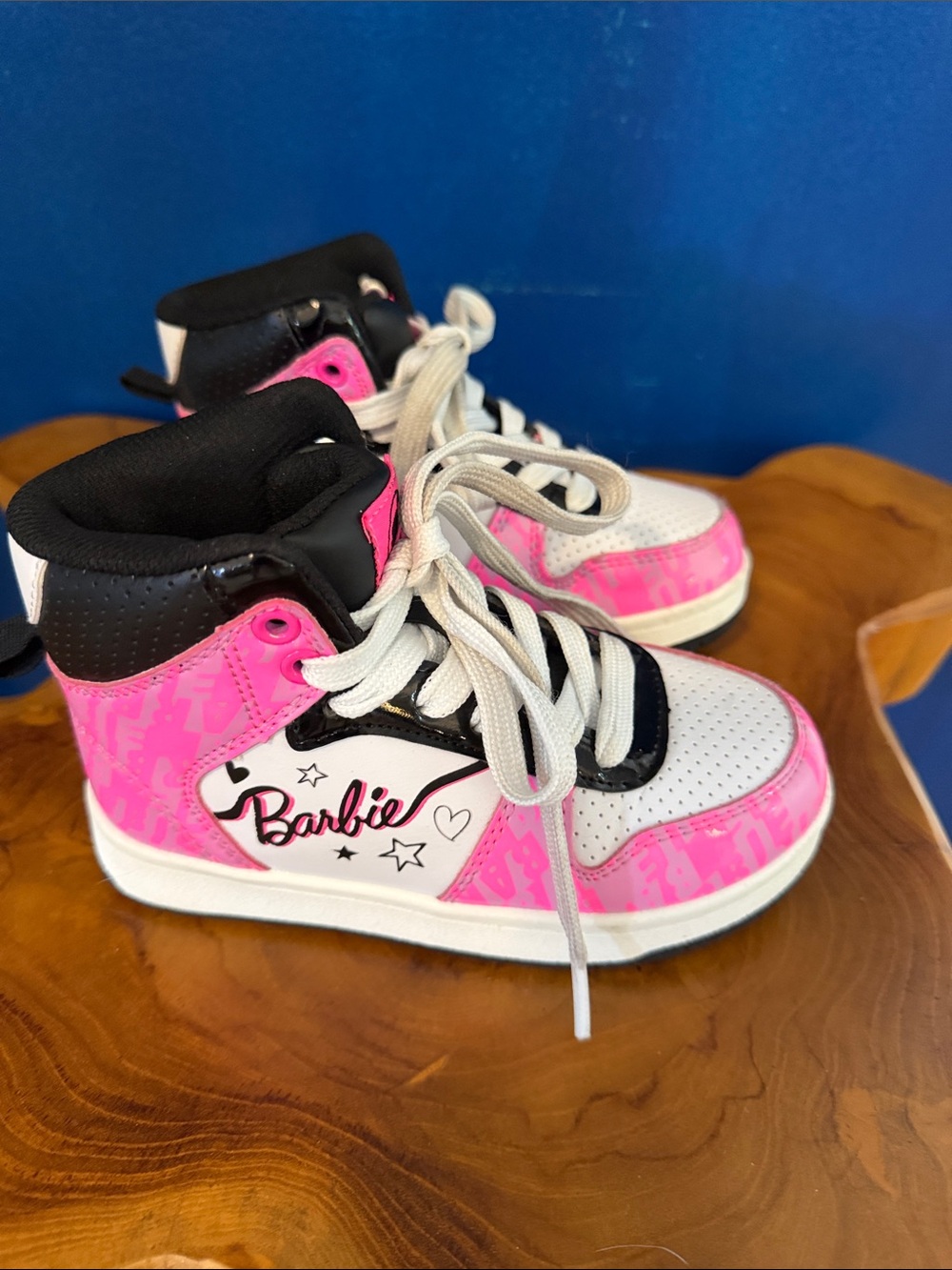 Girls Barbie Mattel High-Top Sneakers in Pink & White Size 11 - Picture 4 of 6